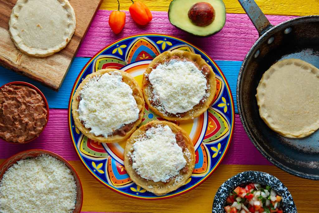 Sope de Setas con Frijoles
